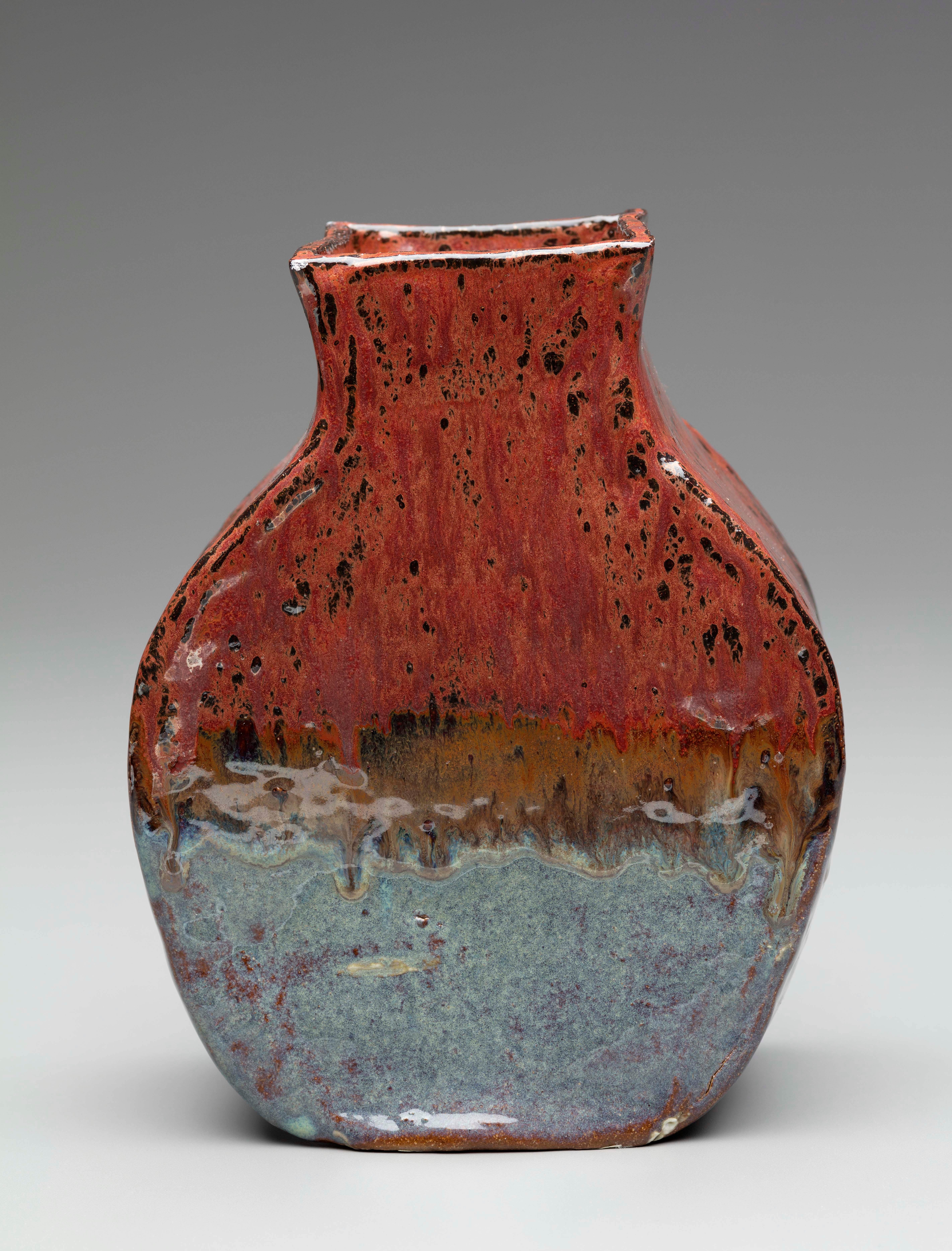 Francisca Cabellero-Alvarado, "Slab Vase," ceramics, Grade 8, Teacher: Kendra Lincourt