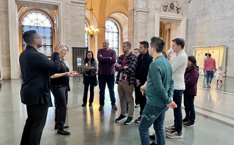An ASL tour in action in the DIA's Great Hall