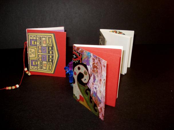 Examples of pamphlet books made in the DIA's Artmaking Studio