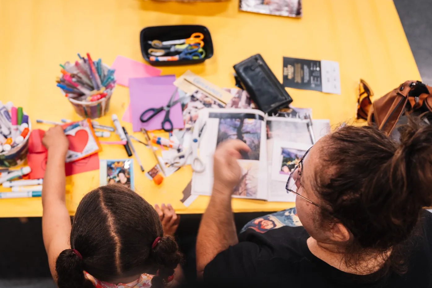 Artmaking, photo credit to Elonte Davis