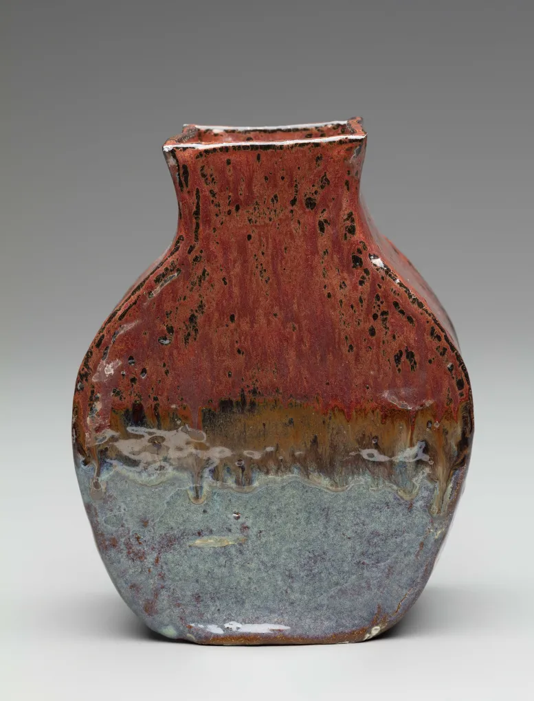 Francisca Cabellero-Alvarado, "Slab Vase," ceramics, Grade 8, Teacher: Kendra Lincourt