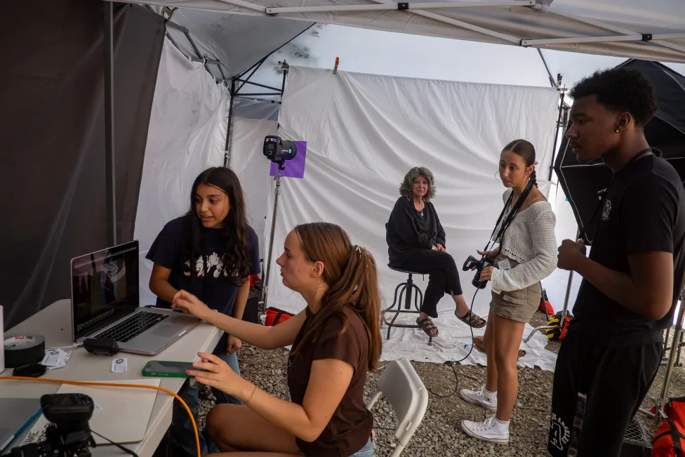 A pop-up portrait studio in the summer
