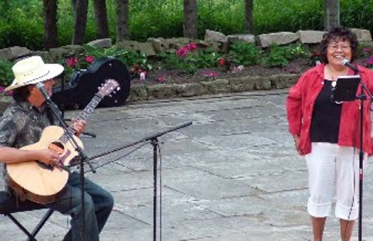 Helen Roy and David Fuhst performing