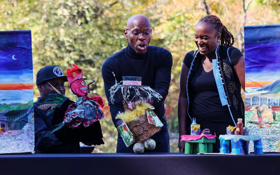 Emmanuel Elpenord performs 