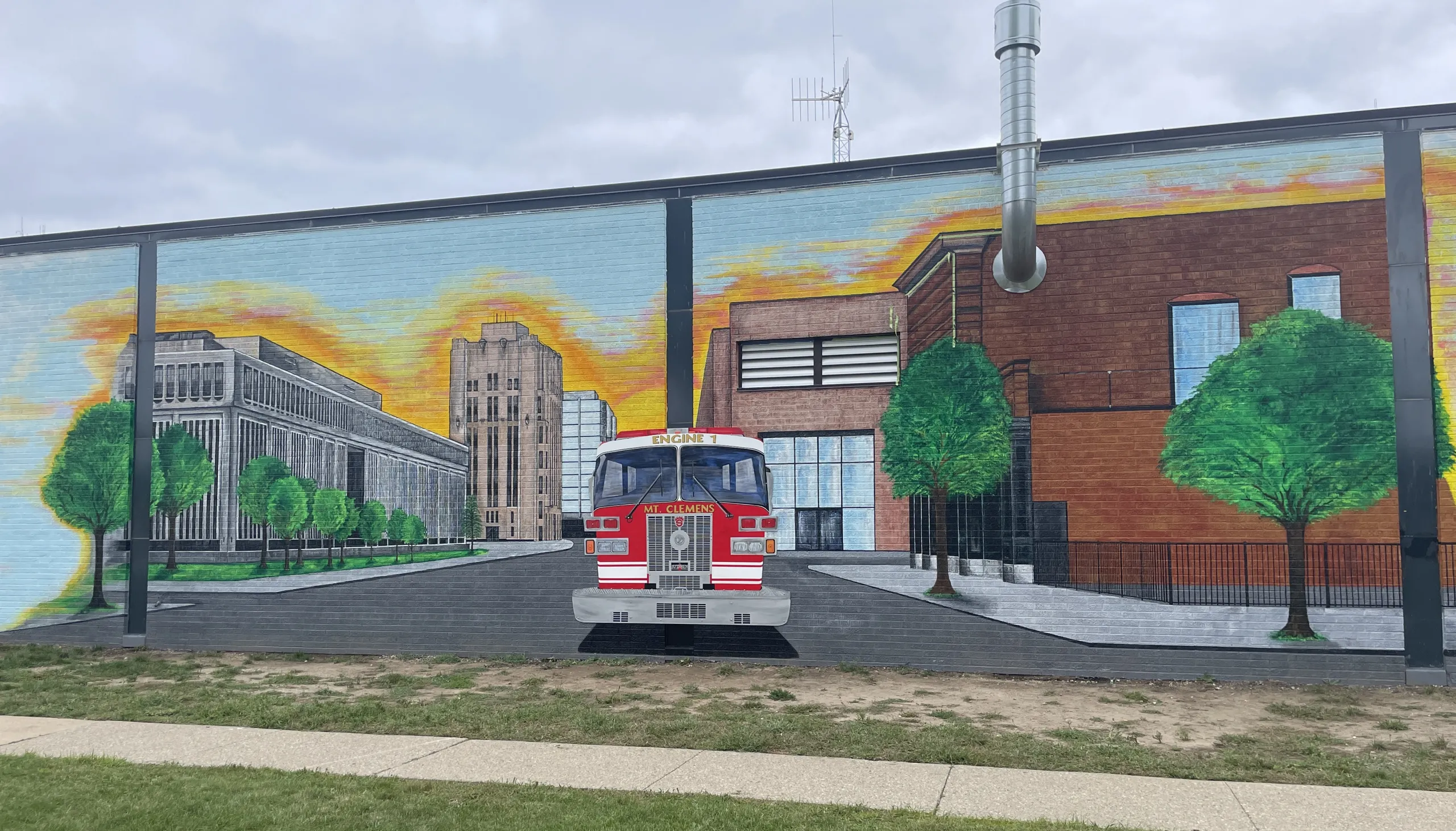 macomb_county_mount_clemens_artists_angelika_and_alana_wynes.jpeg