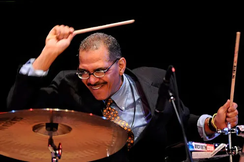 Mario Grillo drumming